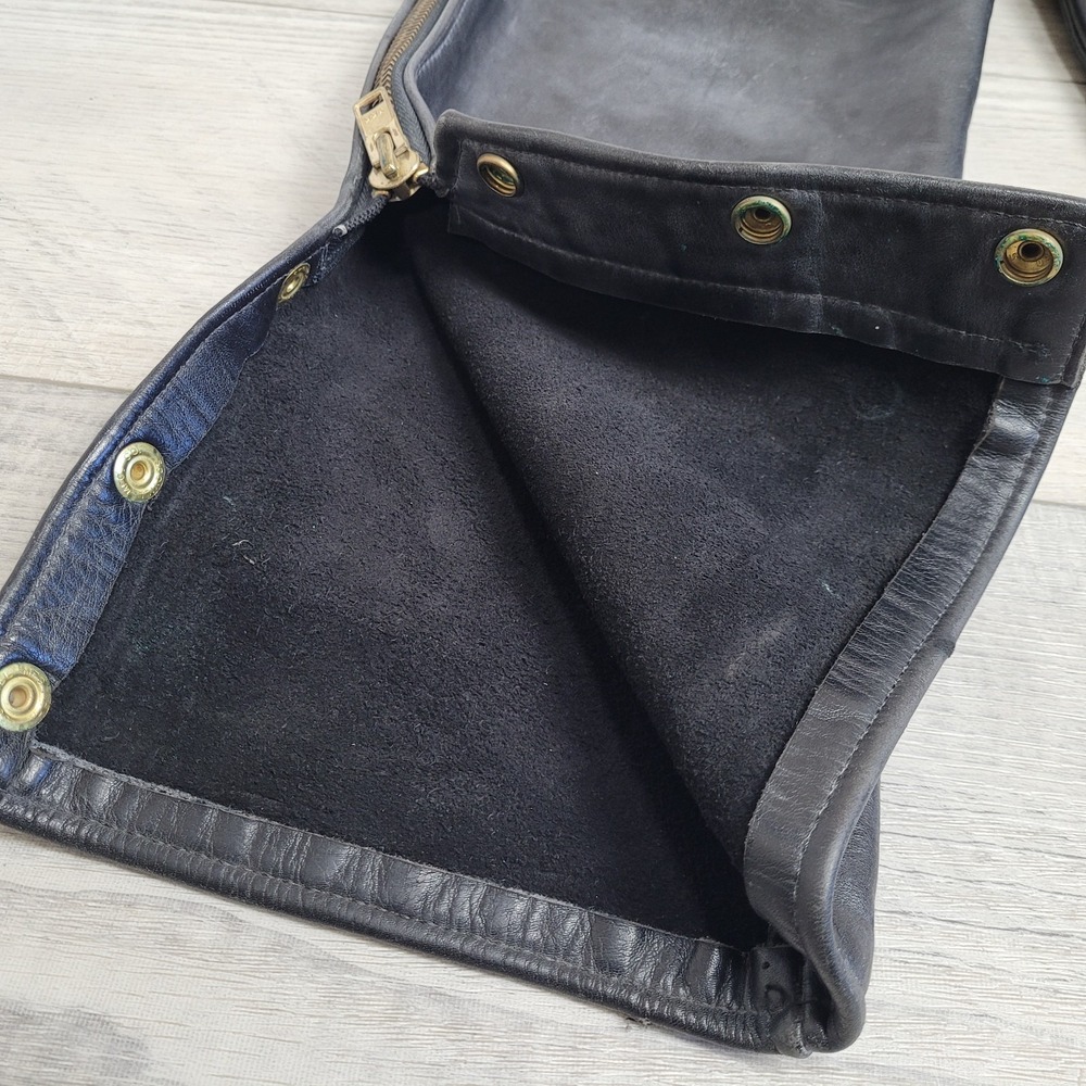 ποΈ Vintage USA Black Biker Leather Chapsβ Snaps/Zippers Unisex Medium Moto - Picture 6 of 16